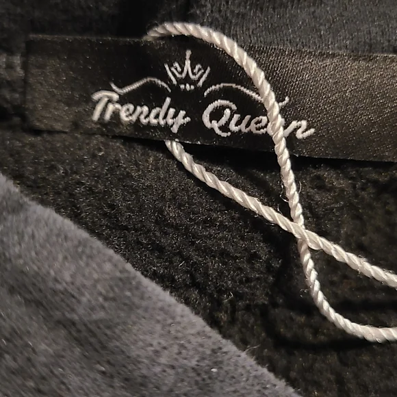 Trendy Queen Oversized Hoodie Fleece Sweater Black, XS - Picture 8 of 11